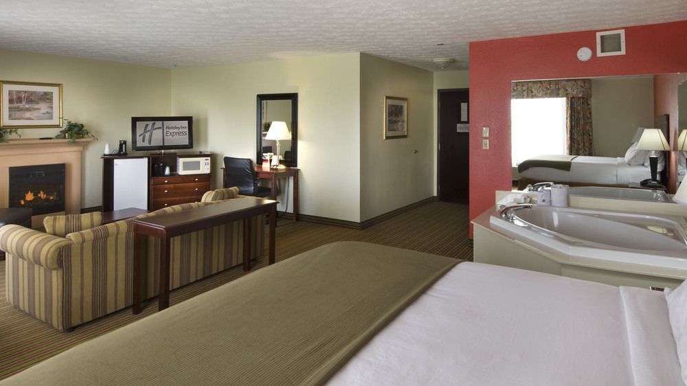 Holiday Inn Express Dandridge, An Ihg Hotel Екстер'єр фото